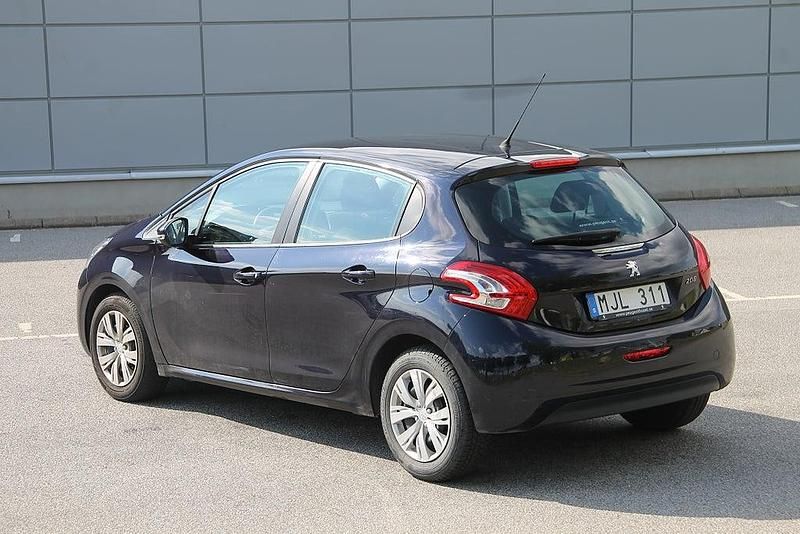Begagnad Peugeot 208 170 HK (125 kW) 2013 Svart Halvkombi