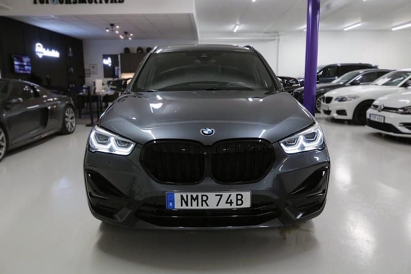 Begagnad BMW X1 190 HK (139 kW) 2020 Grå SUV