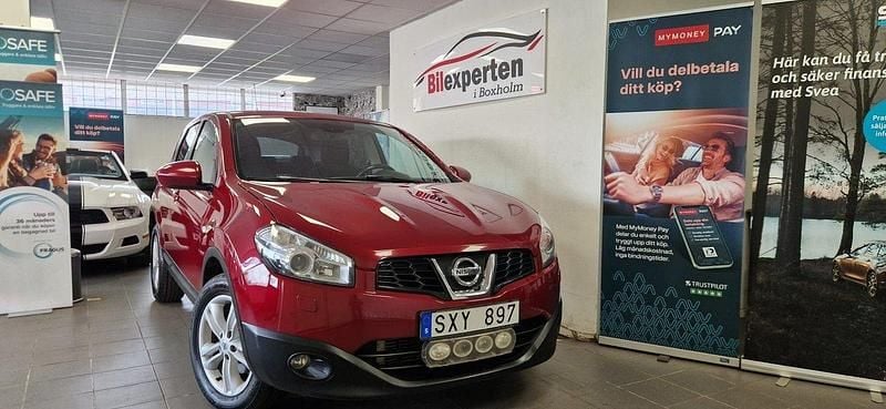 Röd Begagnad 2011 Nissan Qashqai SUV | 48 900 kr (Marknadspris) - Bild 1/4