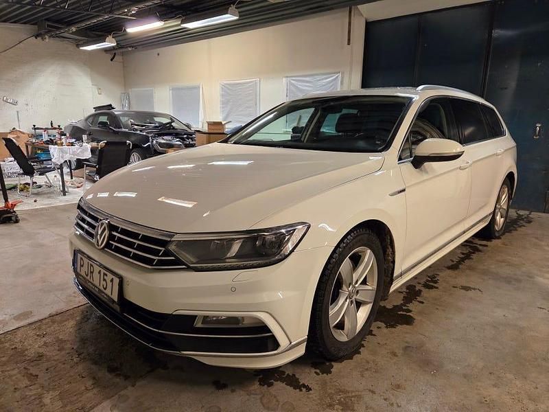 Begagnad 2017 VW Passat | 120 000 kr (Lite dyr) - Bild 1/4