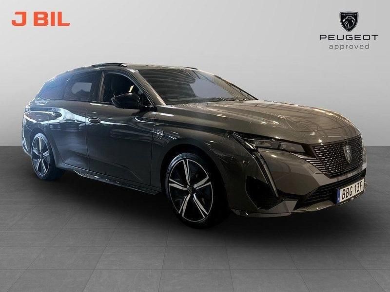 Grå Begagnad 2024 Peugeot 308 SW GTi Kombi | 229 900 kr (Marknadspris) - Bild 1/4