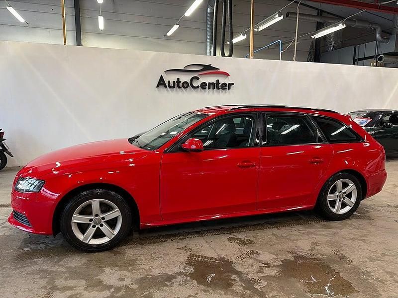 Begagnad Audi A4 143 HK (105 kW) 2009 Röd Kombi