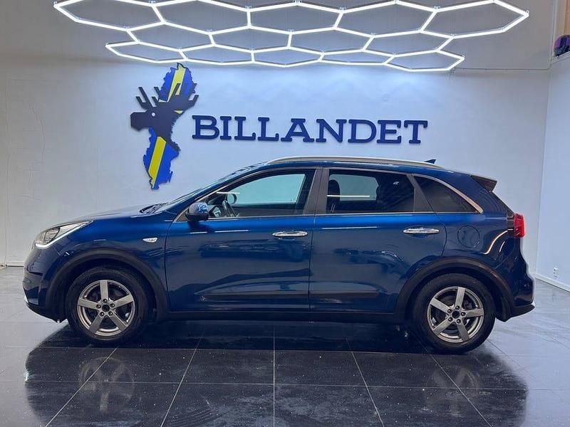 Begagnad Kia Niro Advance 141 HK (103 kW) 2016 Blå SUV