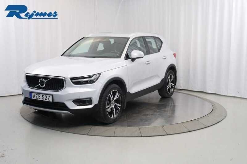 Begagnad Volvo XC40 Momentum 163 HK (119 kW) 2019 Silver SUV