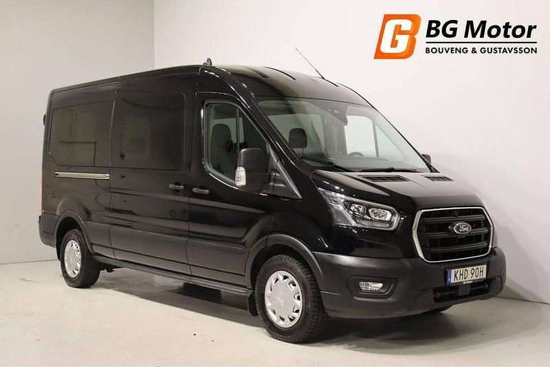 Begagnad Ford Transit 131 HK (96 kW) 2020 Svart Kombi