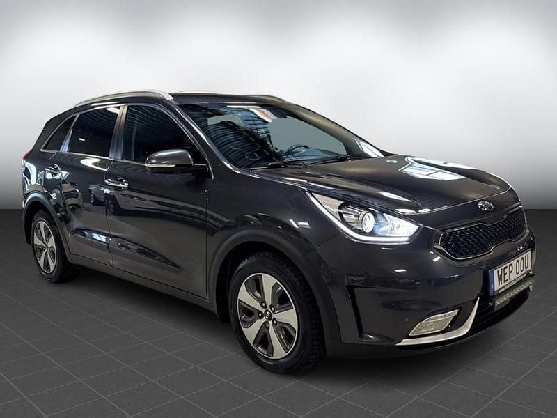 Begagnad Kia Niro Advance 141 HK (103 kW) 2019 Grå metallic SUV