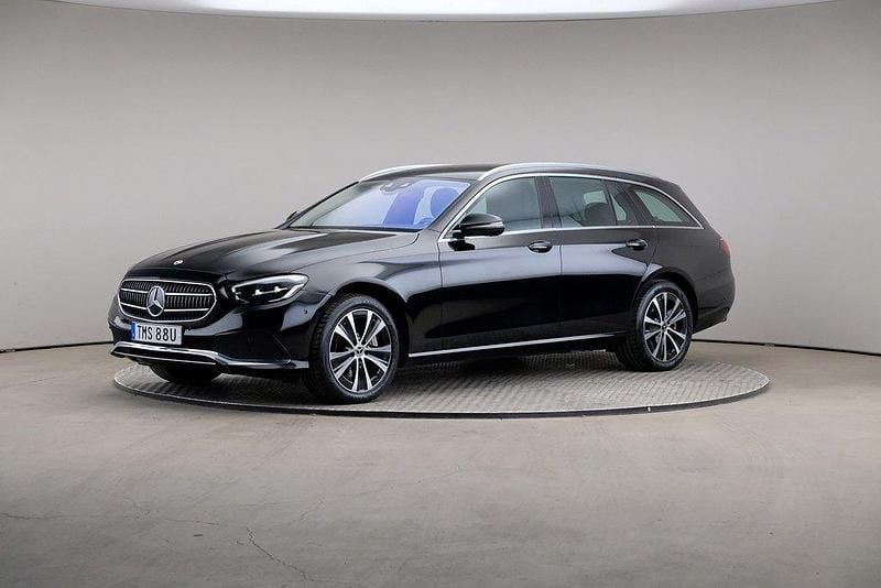 Svart Begagnad 2023 Mercedes E300 Edition Kombi | 365 000 kr - Bild 1/4