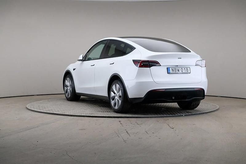 Begagnad Tesla Model Y 378 kW (514 HK) 2023 Vit SUV
