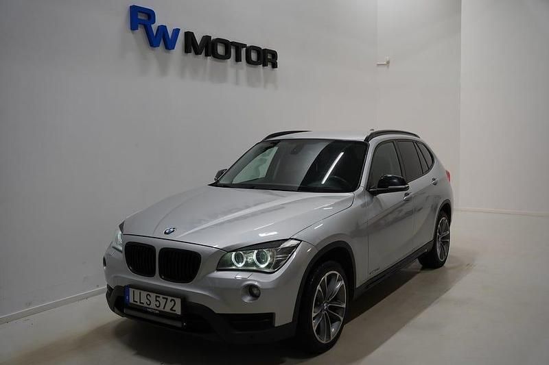 Begagnad BMW X1 Sport Line 184 HK (135 kW) 2014 Silver SUV
