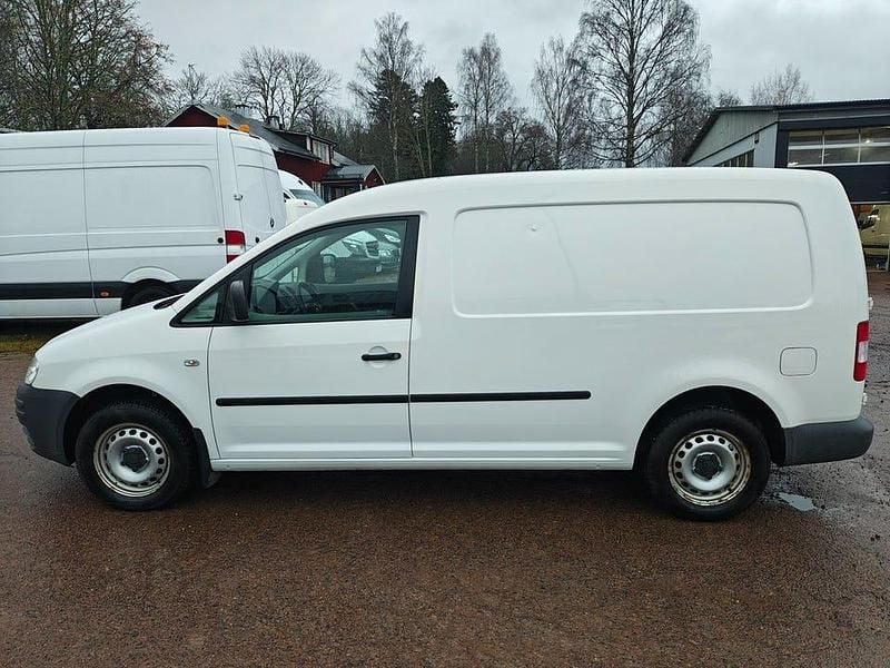 Vit Begagnad 2010 VW Caddy Maxi Minibuss | 68 800 kr (Marknadspris) - Bild 1/4