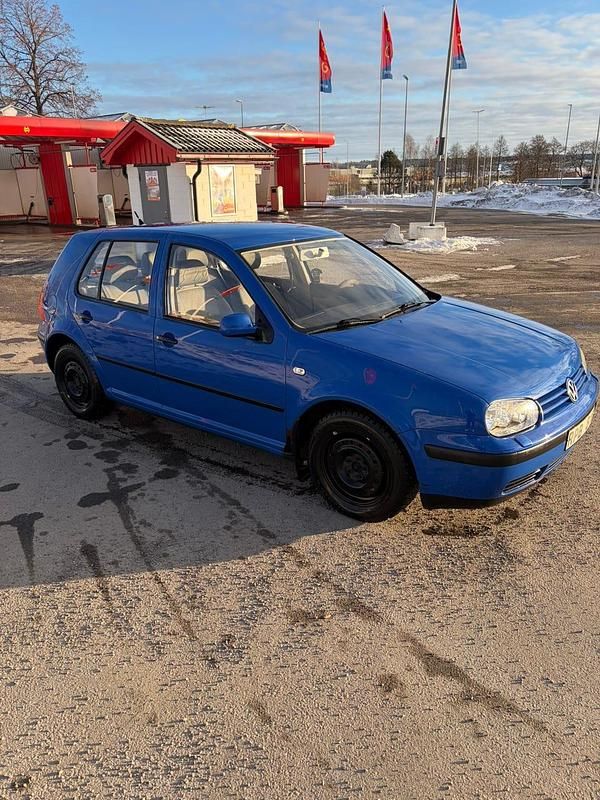 Begagnad VW Golf IV 105 HK (77 kW) 2001