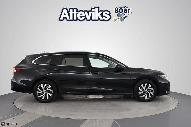 Begagnad VW Passat Business 151 HK (111 kW) 2024 Svart Kombi