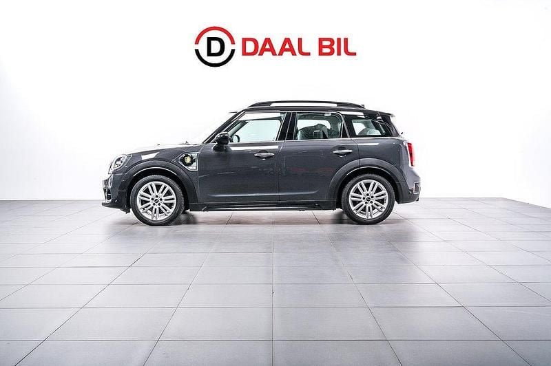 Grå Begagnad 2018 Mini Countryman SUV | 199 700 kr (Marknadspris) - Bild 1/4