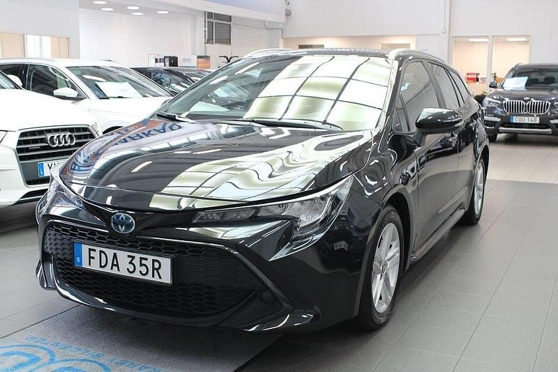 Svart Begagnad 2022 Toyota Corolla Active Kombi | 189 900 kr (Bra pris) - Bild 1/4