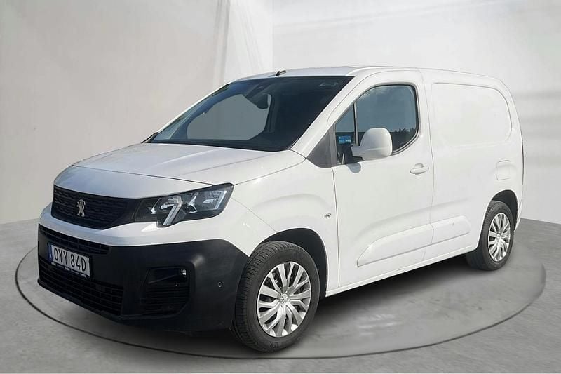 Vit Begagnad 2020 Peugeot Partner Minibuss | 140 000 kr (Bra pris) - Bild 1/4