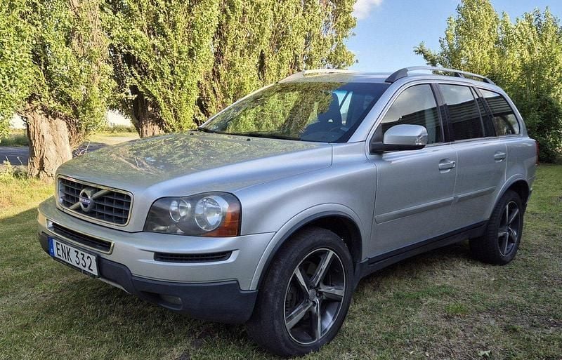 Silver Begagnad 2011 Volvo XC90 SUV | 69 900 kr (Superpris) - Bild 1/4