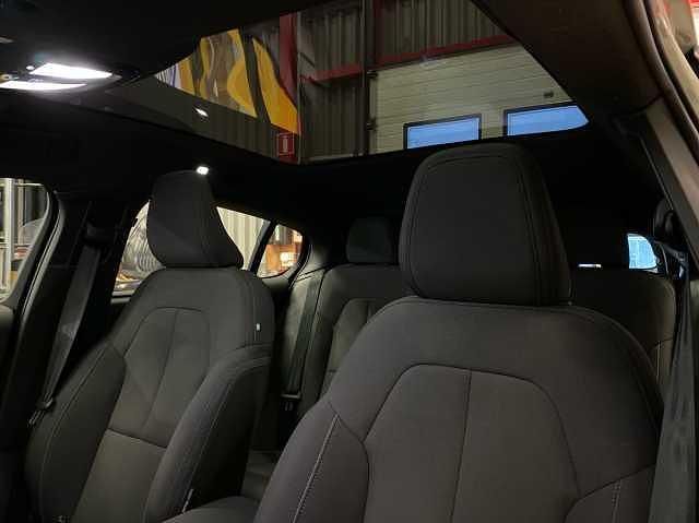 Begagnad Volvo C40 Single Motor 169 kW (231 HK) 2023 Grön SUV