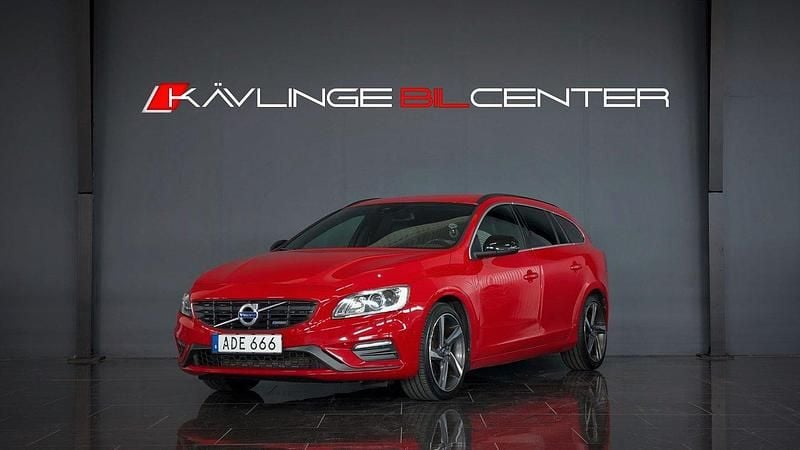 Röd Begagnad 2014 Volvo V60 R-Design Kombi | 89 900 kr (Marknadspris) - Bild 1/4