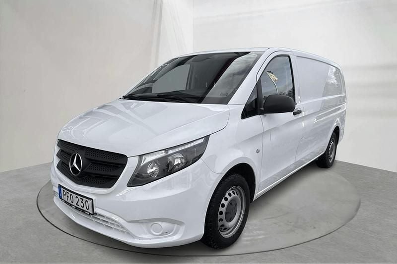 Vit Begagnad 2017 Mercedes Vito Van | 189 000 kr - Bild 1/4