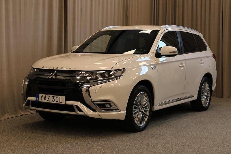 Vit Begagnad 2019 Mitsubishi Outlander P-HEV SUV | 204 900 kr (Marknadspris) - Bild 1/4