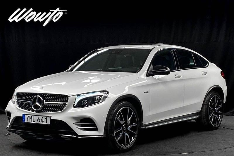 Vit (diamond white metallic) Begagnad 2017 Mercedes GLC43 AMG AMG SUV | 429 800 kr (Marknadspris) - Bild 1/3