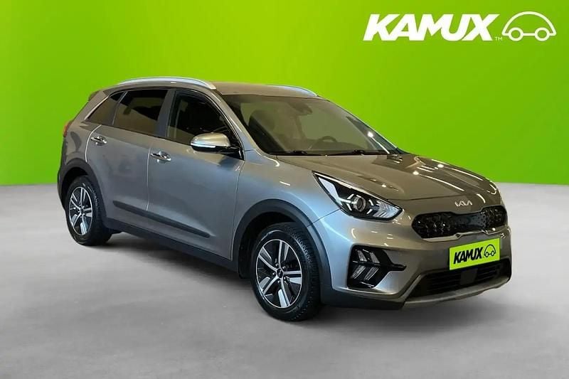 Silver/grå Begagnad 2022 Kia Niro Advance SUV | 244 800 kr (Marknadspris) - Bild 1/4