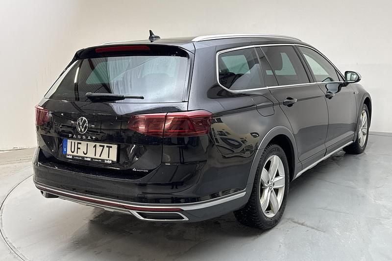 Begagnad VW Passat Alltrack Executive 200 HK (147 kW) 2021 Svart Kombi