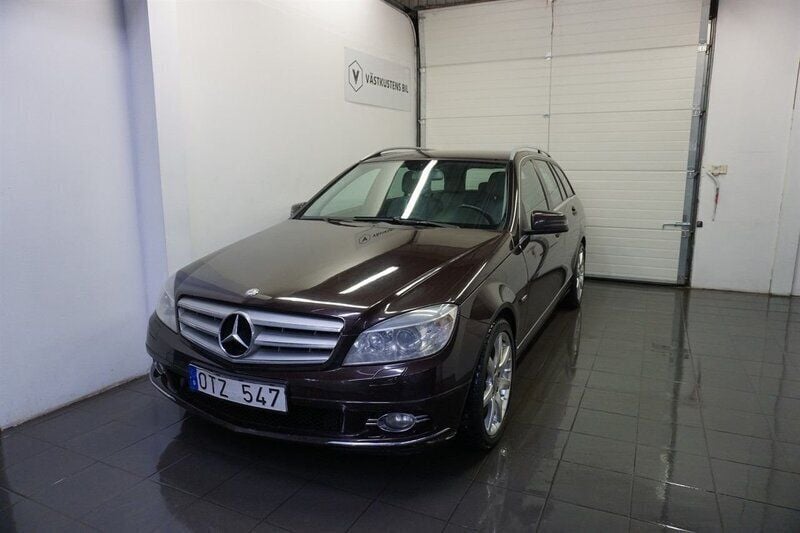 Brun Begagnad 2010 Mercedes C200 Avantgarde Kombi | 59 900 kr (Bra pris) - Bild 1/4