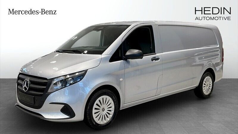 Silver Begagnad 2024 Mercedes Vito Minibuss | 416 000 kr (Bra pris) - Bild 1/4