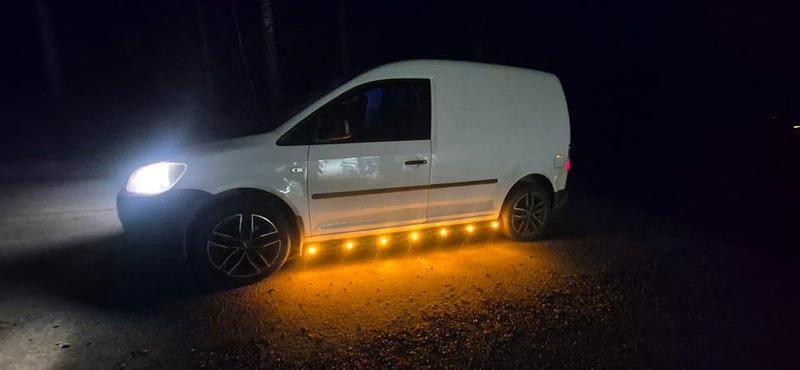 Vit Begagnad 2011 VW Caddy Minibuss | 60 000 kr (Dyr) - Bild 1/4