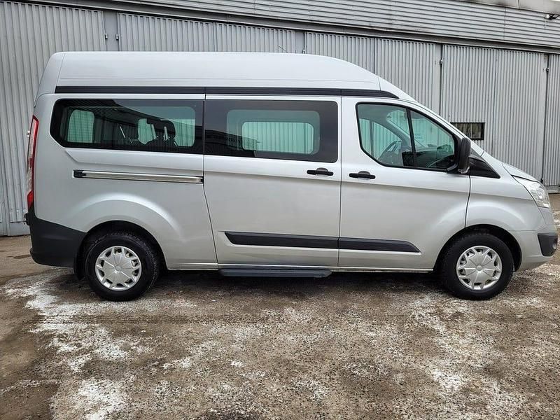 Begagnad Ford Transit Custom 131 HK (96 kW) 2017 Grå Kombi