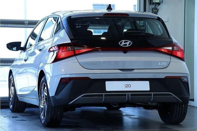 Ny Hyundai i20 Essential 84 HK (61 kW) 2025 Lumen grey pearl Halvkombi