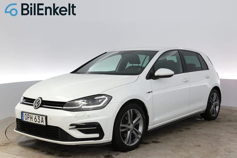 Begagnad VW Golf VII R-line 151 HK (111 kW) 2020 Vit
