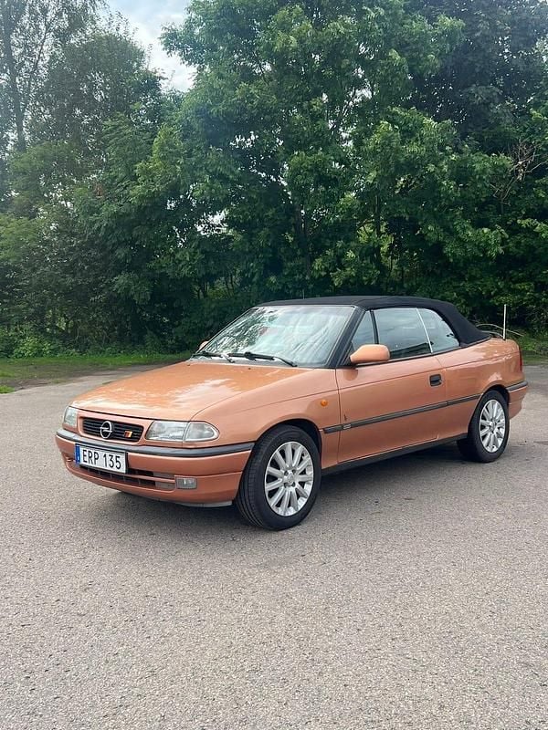 Begagnad Opel Astra 75 HK (55 kW) 2000 Brons Cab