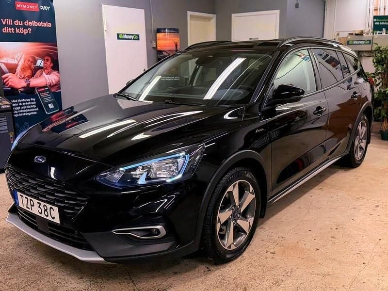 Begagnad Ford Focus ST-Line 125 HK (91 kW) 2022 Svart Kombi