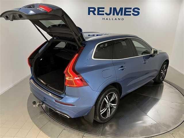Begagnad Volvo XC60 R-Design 192 HK (141 kW) 2017 Blå SUV