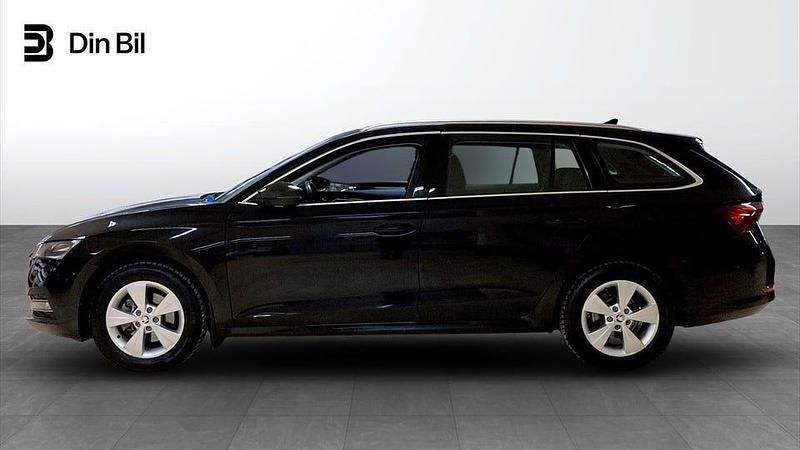 Begagnad Skoda Octavia Style 110 HK (80 kW) 2022 Svart Kombi