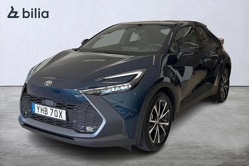Blå Begagnad 2024 Toyota C-HR Style SUV | 374 900 kr (Dyr) - Bild 1/4