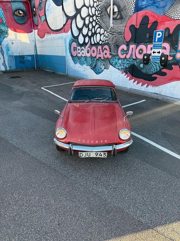 Röd Begagnad 1968 Triumph Spitfire Cab | 64 900 kr - Bild 1/4