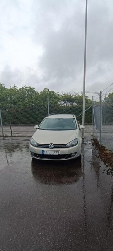 Grå Begagnad 2011 VW Golf VI GT Kombi | 21 999 kr - Bild 1/4