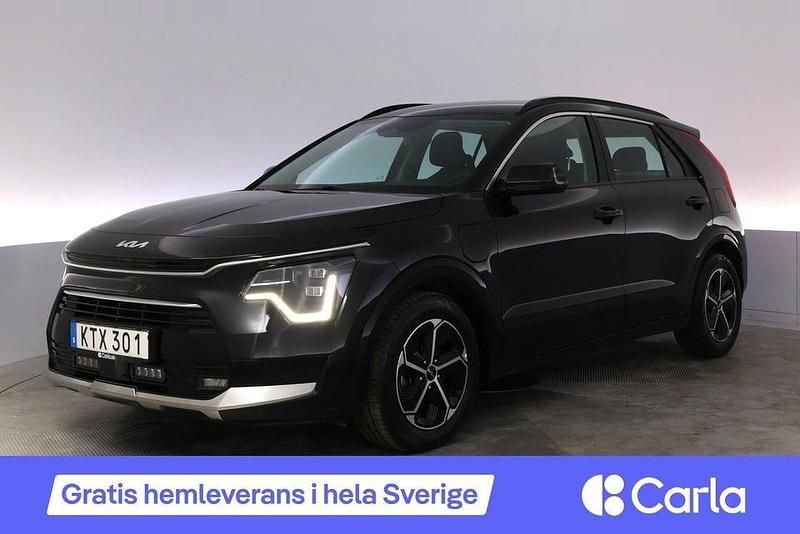 Svart Begagnad 2022 Kia Niro SUV | 310 900 kr (Marknadspris) - Bild 1/4