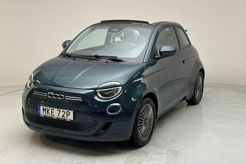 Grön Begagnad 2022 Fiat 500e Cab | 194 900 kr (Superpris) - Bild 1/4