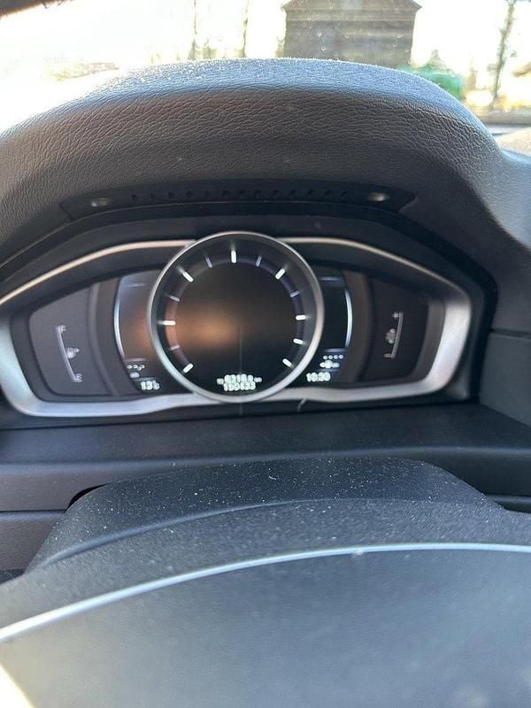 Svart Begagnad 2015 Volvo XC70 Momentum Kombi | 205 000 kr (Lite dyr) - Bild 1/4