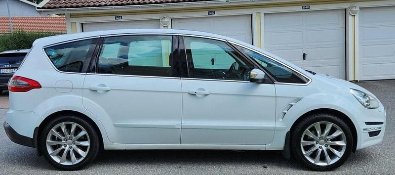 Vit Begagnad 2012 Ford S-MAX Business Edition Minibuss | 59 000 kr (Bra pris) - Bild 1/4