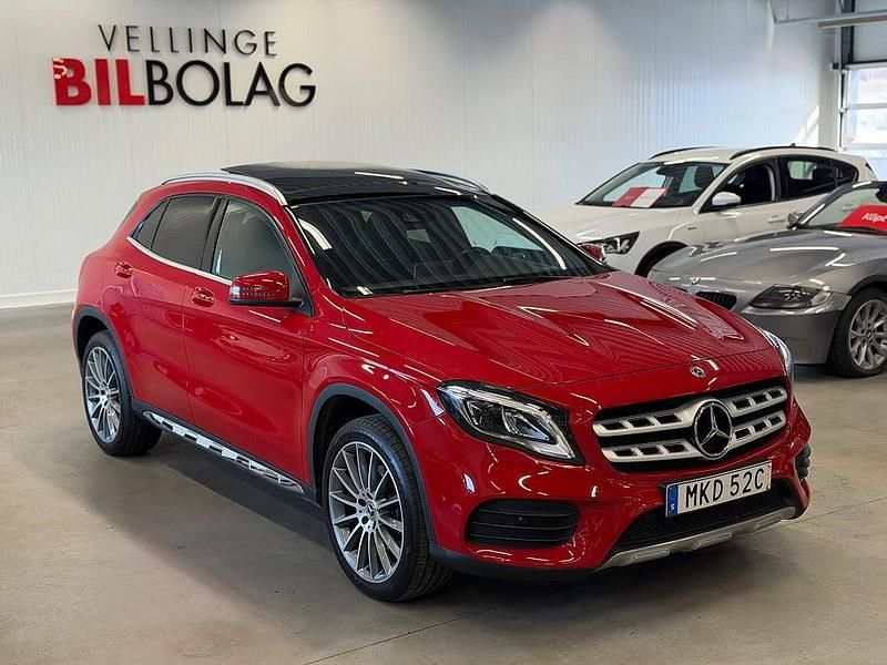 Begagnad Mercedes GLA250 AMG line 211 HK (155 kW) 2019 Röd SUV