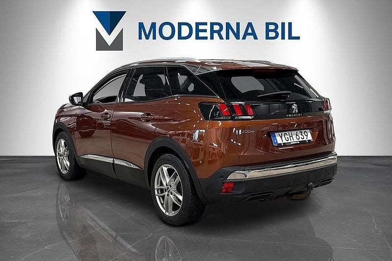 Begagnad Peugeot 3008 Allure 120 HK (88 kW) 2016 Brun SUV