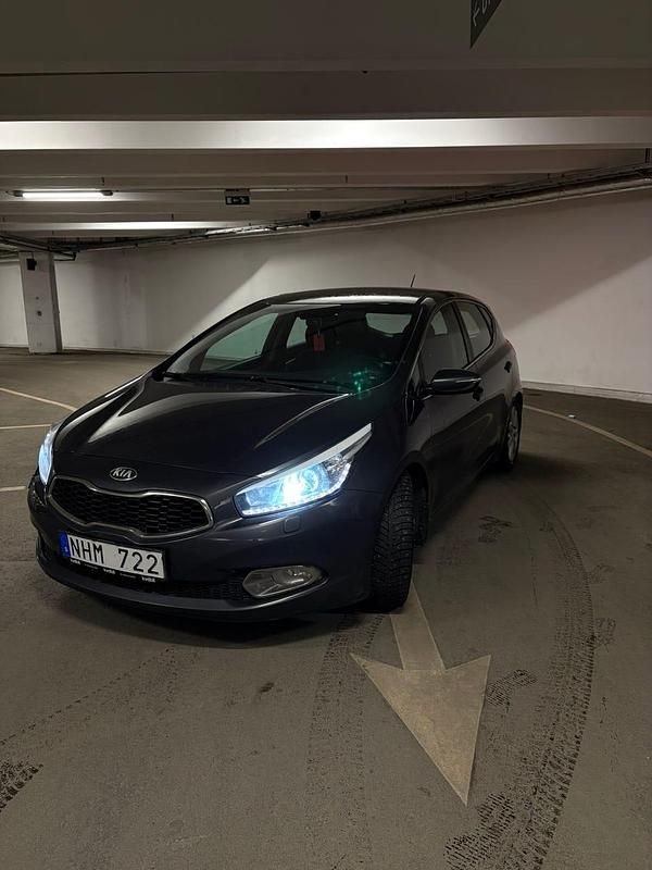 Begagnad 2014 Kia Ceed Sportswagon Kombi | 59 900 kr (Marknadspris) - Bild 1/4