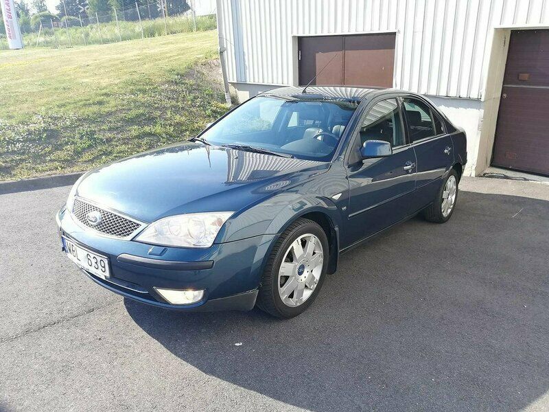 Begagnad 2005 Ford Mondeo Ghia Halvkombi | 14 500 kr (Marknadspris) - Bild 1/4