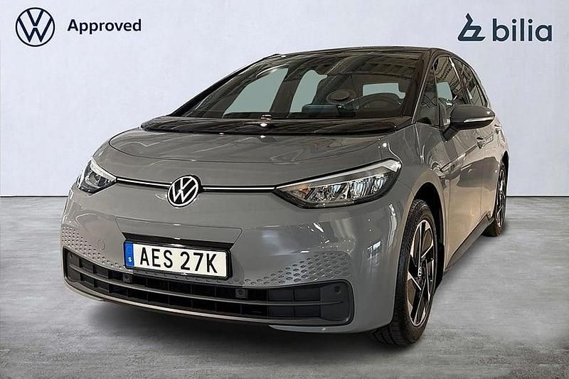 Grå Begagnad 2022 VW ID.3 Pro Performance Halvkombi | 289 000 kr (Marknadspris) - Bild 1/4