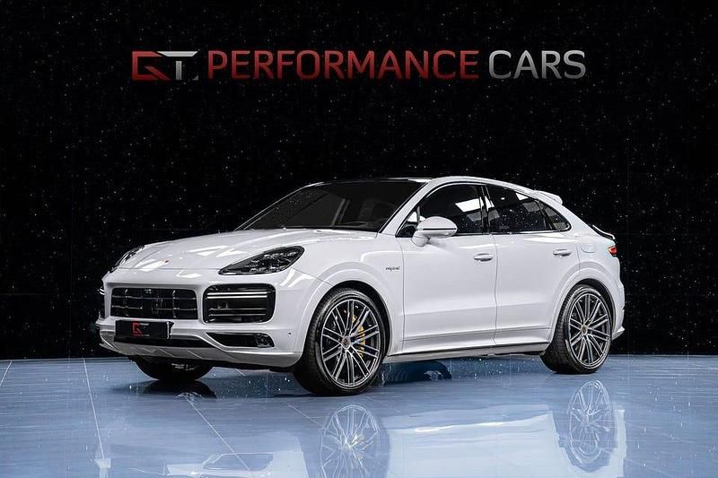 Begagnad Porsche Cayenne Turbo S 680 HK (500 kW) 2022 Vit SUV